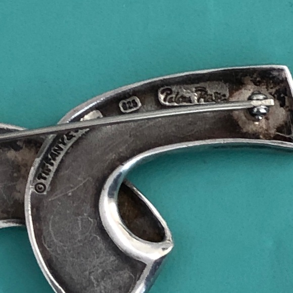 Tiffany & Co Paloma Picasso designed pin. Sterling silver. - Picture 5 of 6